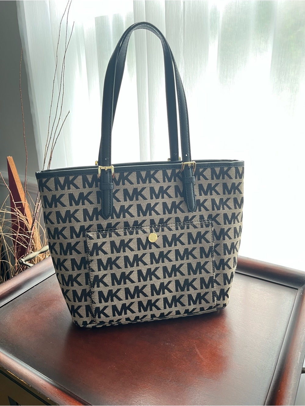 MICHAEL Michael Kors Jet Set Signature Beige Jacquard Pocket Tote Bag